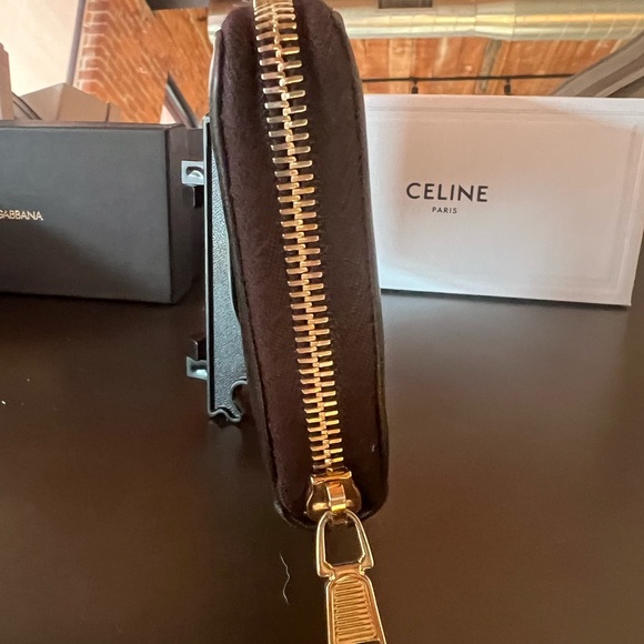 Authentic YSL Wallet - Picture 5 of 8